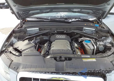 2011 Audi Q5 3.2 Premium Plus from USA, damaged, VIN WA1DKAFP2BA027939